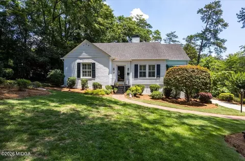 425 Ashley Pl, Macon, GA 31204