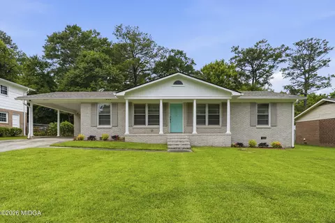 4329 Essex Rd, Macon, GA 31206