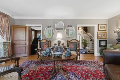 Living - 3155 Ingleside Ave, Macon, GA 31204 photo 4 of 8