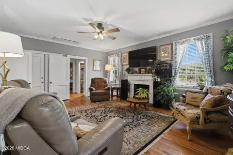 Living - 3155 Ingleside Ave, Macon, GA 31204 photo 8 of 8