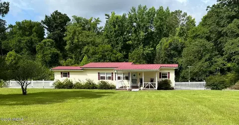 5152 Harris Dr, Lizella, GA 31052