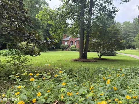 Exterior - 125 Hampton Ridge Rd, Macon, GA 31220 photo 2 of 22