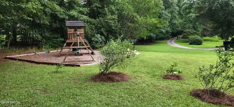 Exterior - 125 Hampton Ridge Rd, Macon, GA 31220 photo 7 of 22