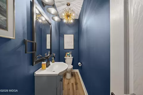 Bath - 125 Hampton Ridge Rd, Macon, GA 31220 photo 1 of 4