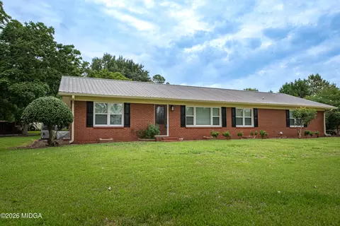 281 Peggy Dr, Fort Valley, GA 31030