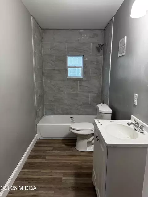 Bath - Undisclosed, Macon, GA 31201 photo 3 of 3