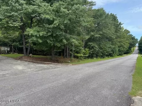 2320 Sofkee Cir, Lizella, GA 31052