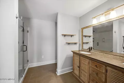 Bath - 522 Cherry #301, Macon, GA 31201 photo 1 of 4