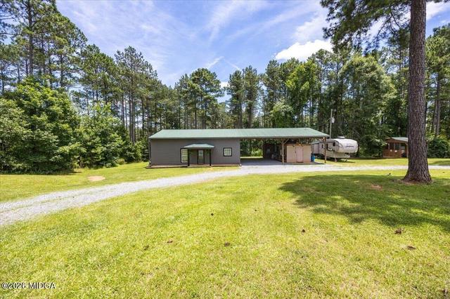 170 Arrowhead Dr, Gray, GA 31032