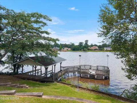 132 Mossland Dr, Perry, GA 31069