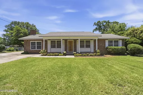 1642 Winston Dr, Macon, GA 31206