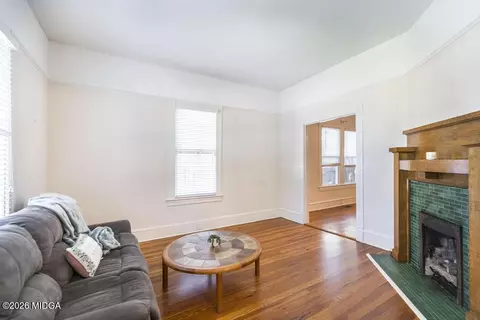 Living - 167 Pierce Ave, Macon, GA 31204 photo 2 of 5