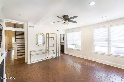 Living - 167 Pierce Ave, Macon, GA 31204 photo 4 of 5
