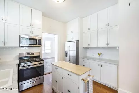 Kitchen - 167 Pierce Ave, Macon, GA 31204 photo 3 of 4