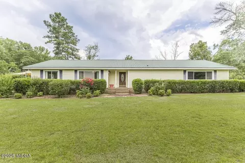 184 Davis Rd, Knoxville, GA 31050