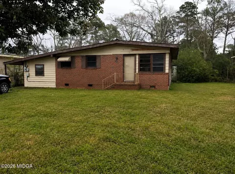 2190 Lamore Dr, Columbus, GA 31907