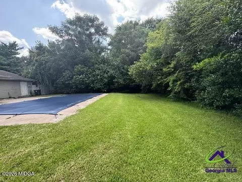 Exterior - 111 Foxfire Dr, Warner Robins, GA 31093 photo 5 of 5