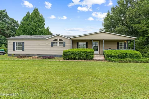 639 Grovania Rd, Hawkinsville, GA 31036