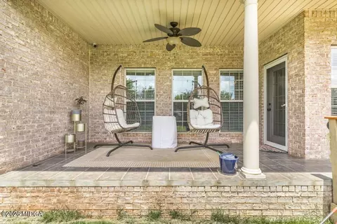 Exterior - 504 Eagle Springs Dr, Centerville, GA 31028 photo 5 of 9