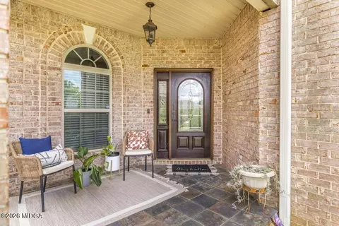Exterior - 504 Eagle Springs Dr, Centerville, GA 31028 photo 4 of 9