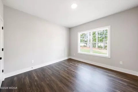 Bedroom - 202 Railroad St, Gray, GA 31032 photo 6 of 7