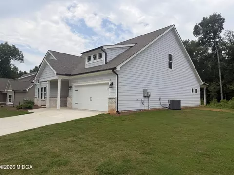 Exterior - 202 Railroad St, Gray, GA 31032 photo 2 of 4