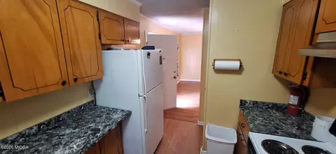 Kitchen - 58 Joyce Dr, Macon, GA 31217 photo 2 of 2