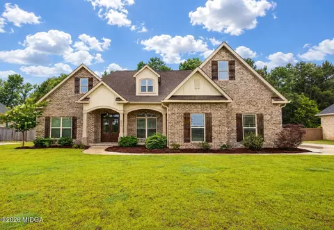 411 Stonegate Trl, Perry, GA 31069