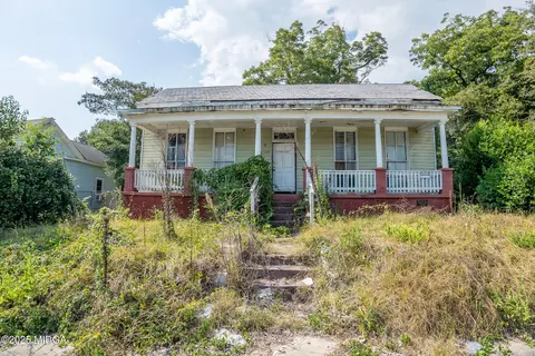 1569 3rd St, Macon, GA 31201