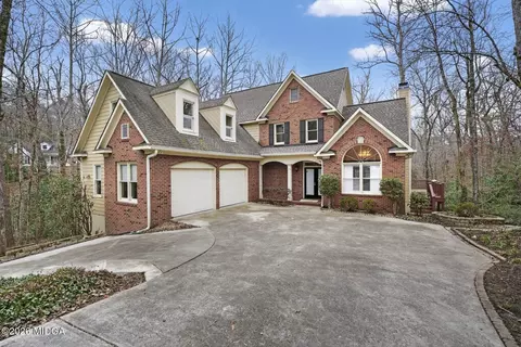 208 Huntington Ct, Macon, GA 31210