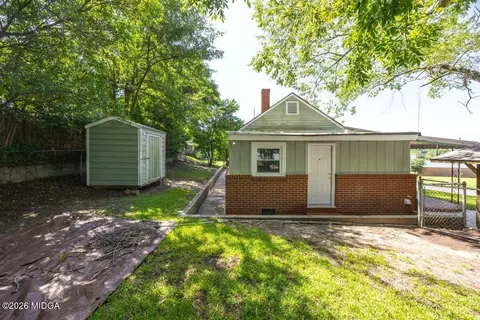 Exterior - 825 Maple St, Macon, GA 31201 photo 7 of 7