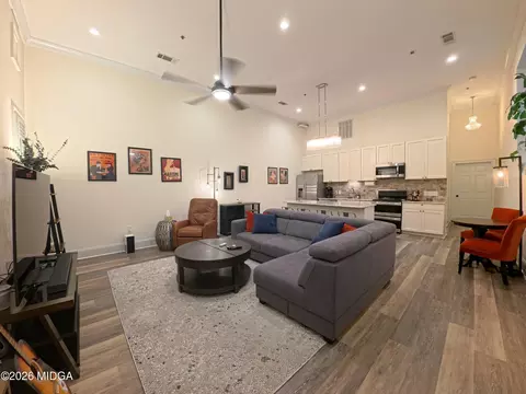Living - 522 Cherry St #101, Macon, GA 31201 photo 1 of 1