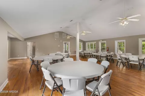 Dining - 102 Old Macon Rd, Gray, GA 31032 photo 1 of 2