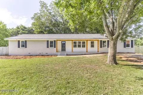 112 Conley Dr, Bonaire, GA 31005