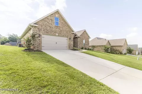115 Newton Ln, Bonaire, GA 31005