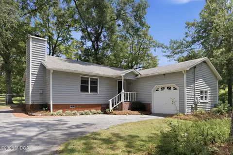 5995 Falcon Way, Lizella, GA 31052