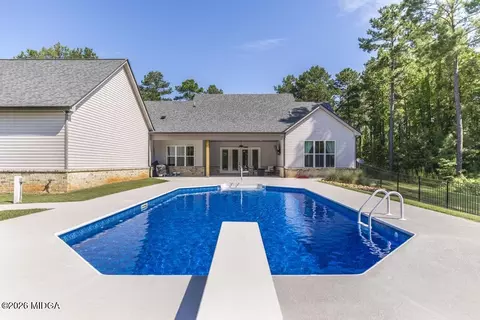 Exterior - 665 Edge Rd, Forsyth, GA 31029 photo 8 of 8