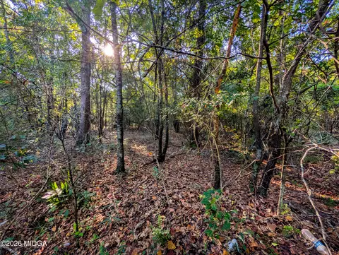 3821 Crest Dr, Macon, GA 31217 photo 9