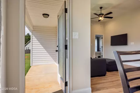 Entry Way - 168 Red Tail Cir, Byron, GA 31008 photo 3 of 3