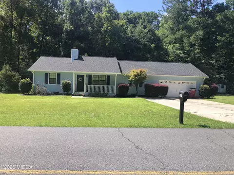 1249 Chisholm Trl, Macon, GA 31220