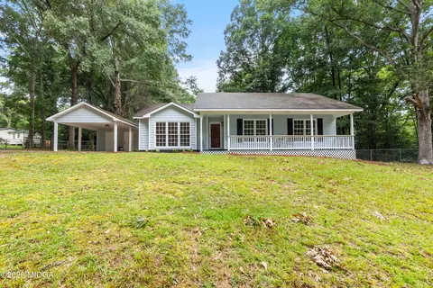 108 Alpine Dr, Byron, GA 31008