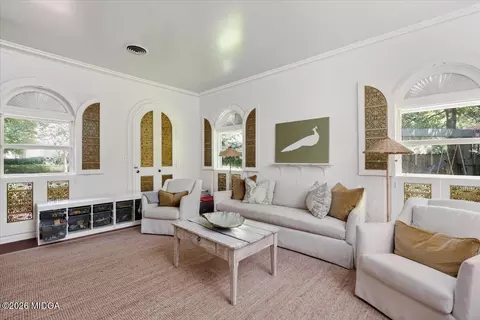 Living - 2667 Stanislaus Cir, Macon, GA 31204 photo 4 of 5