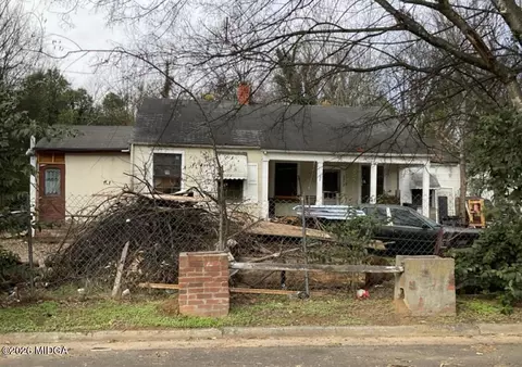 3879 Tela Pl, Macon, GA 31206