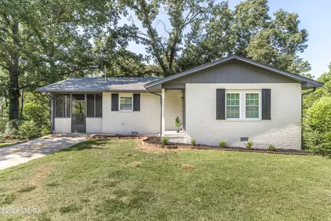 2061 Manson Rd, Macon, GA 31217