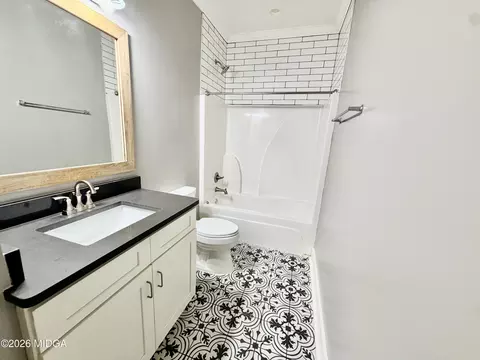 Bath - 1244 Smith Rd, Forsyth, GA 31029 photo 3 of 4