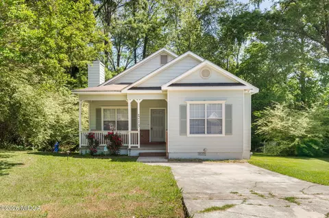 213 Parklane Ct, Macon, GA 31220