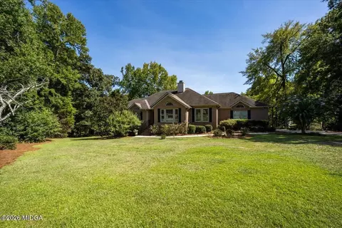 11 Kentwood Pl, Macon, GA 31210