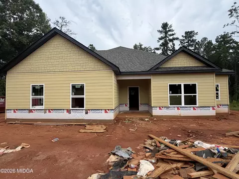 195 Lakemere Ln NW, Milledgeville, GA 31061