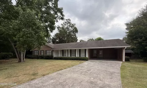 1702 Timark Dr, Macon, GA 31206