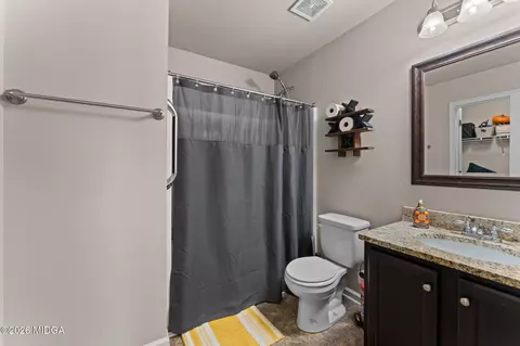 Bath - 205 Christopher Luke Cir, Perry, GA 31069 photo 3 of 3